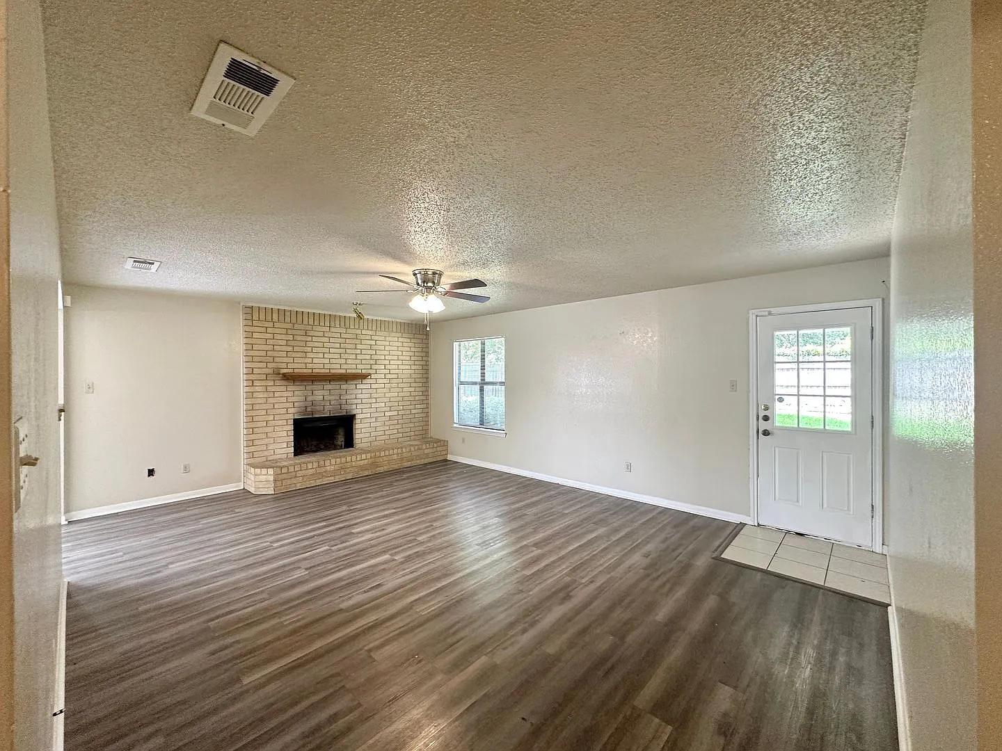 Price Drop! Viewable August 17th! Pets Accepted! — Photo 4