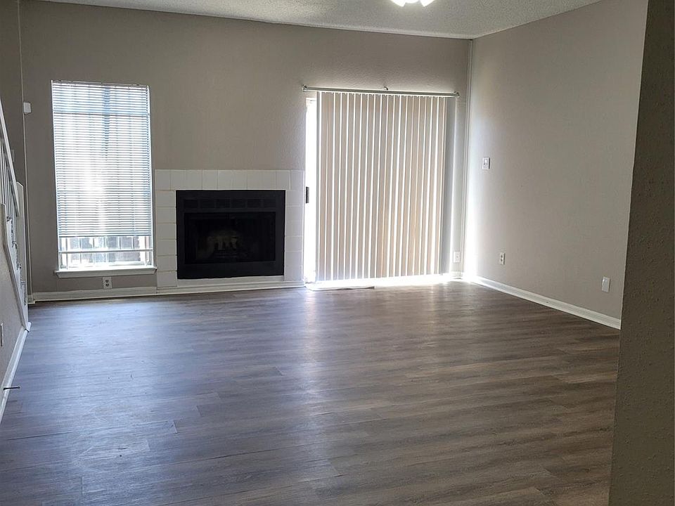 1st image of 12300-12300 Brookglade Cir