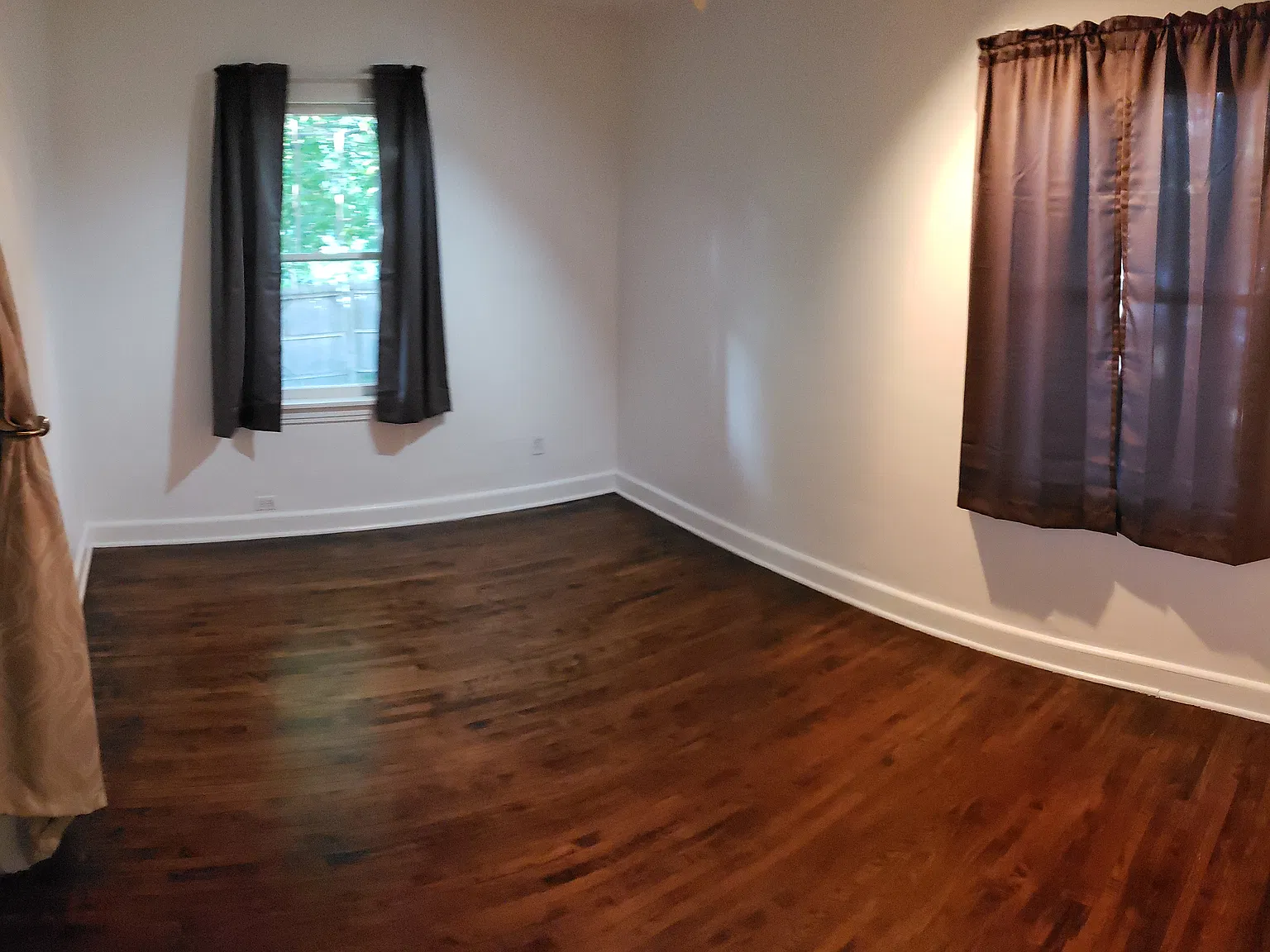 4 bed, 1800 sqft, $2,550 — Photo 4