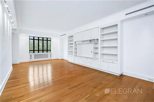 Rented by (Legacy) Elegran | media 19