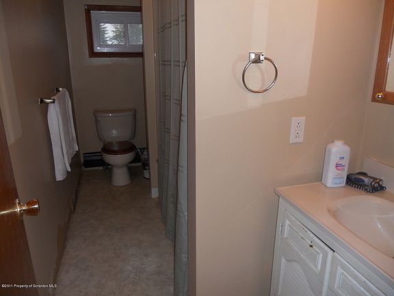 5th image of 48 Copeland Ave