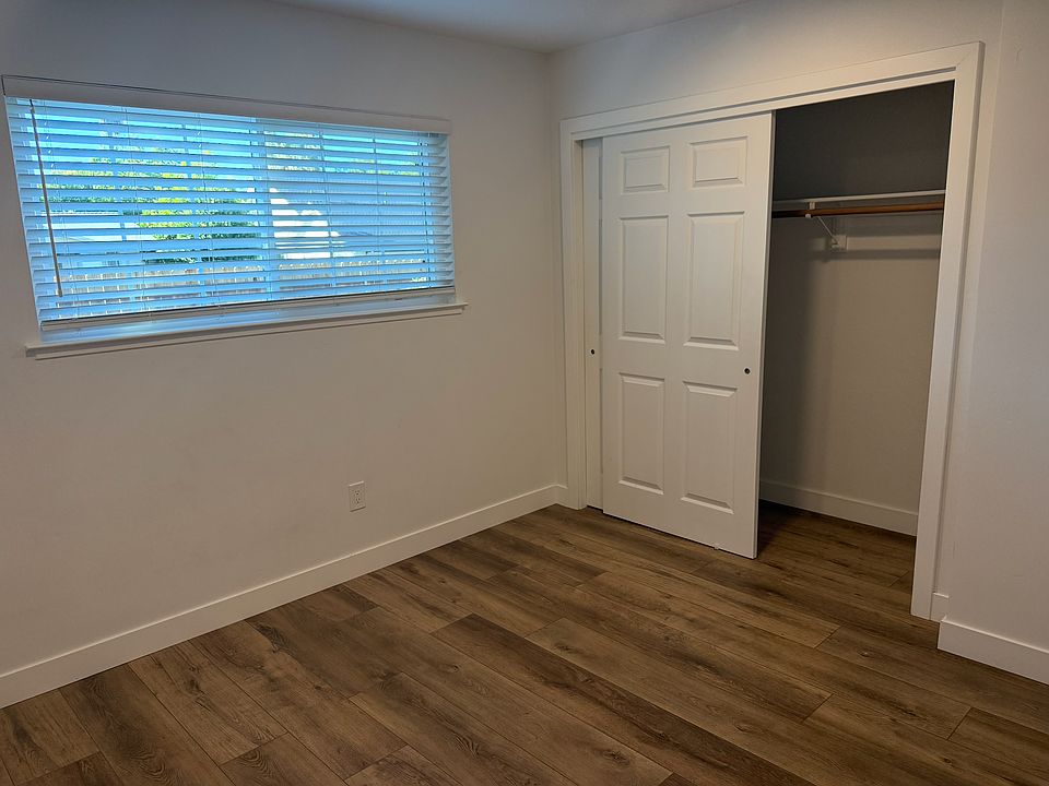 1st image of 7244 Catamaran Dr