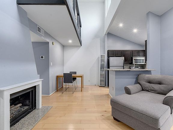 3rd image of 3018 S 1st St APT 316