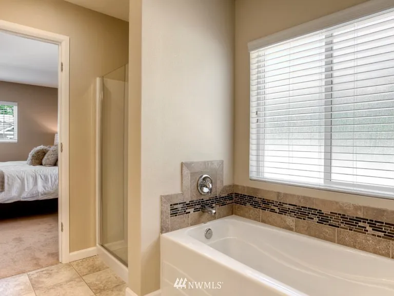 3434 Hera St NE — Photo 6