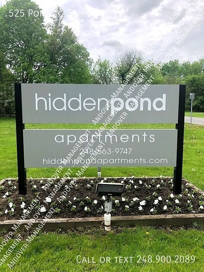 Hidden Pond - 1 Bedroom - Second Floor — Photo 2