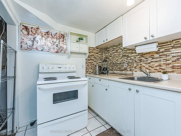 45 Autumn Blvd #LOWER — Photo 24