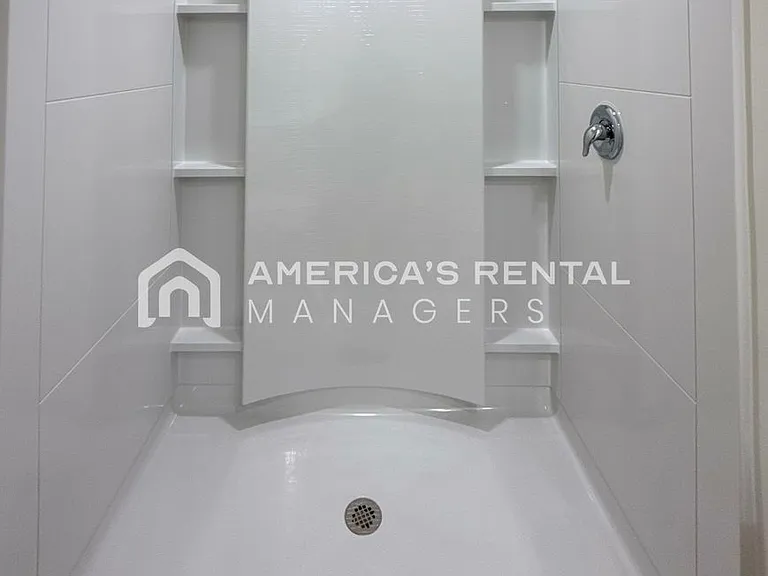 3808 Water Lily Ln — Photo 29
