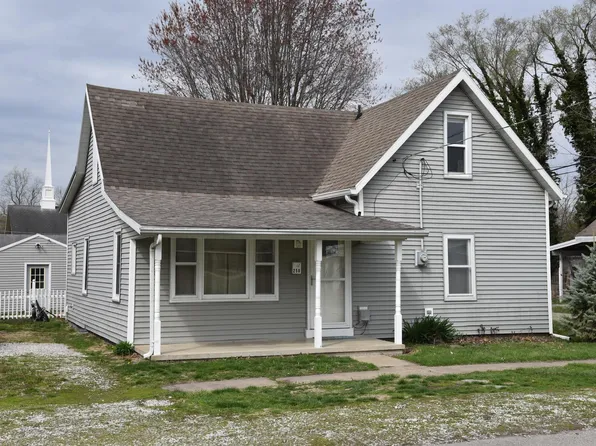 250 3rd St NW, Linton, IN 47441