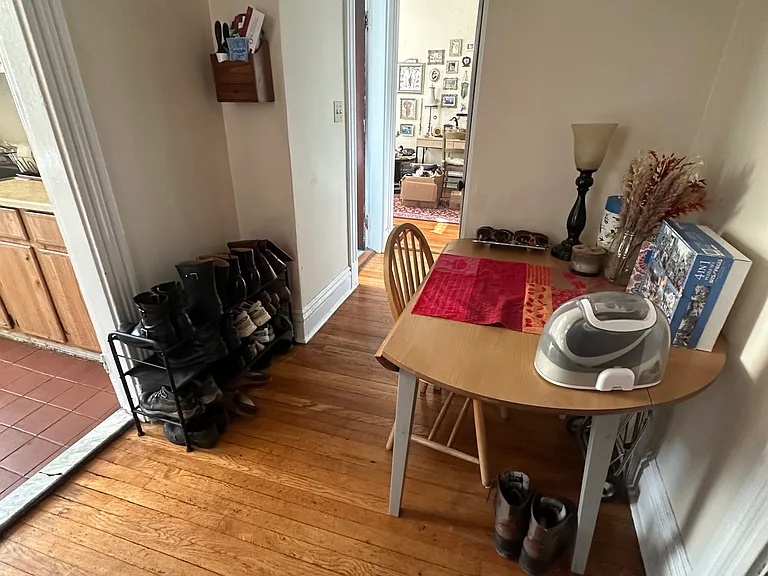 31 Saint Lukes Rd #1 — Photo 5