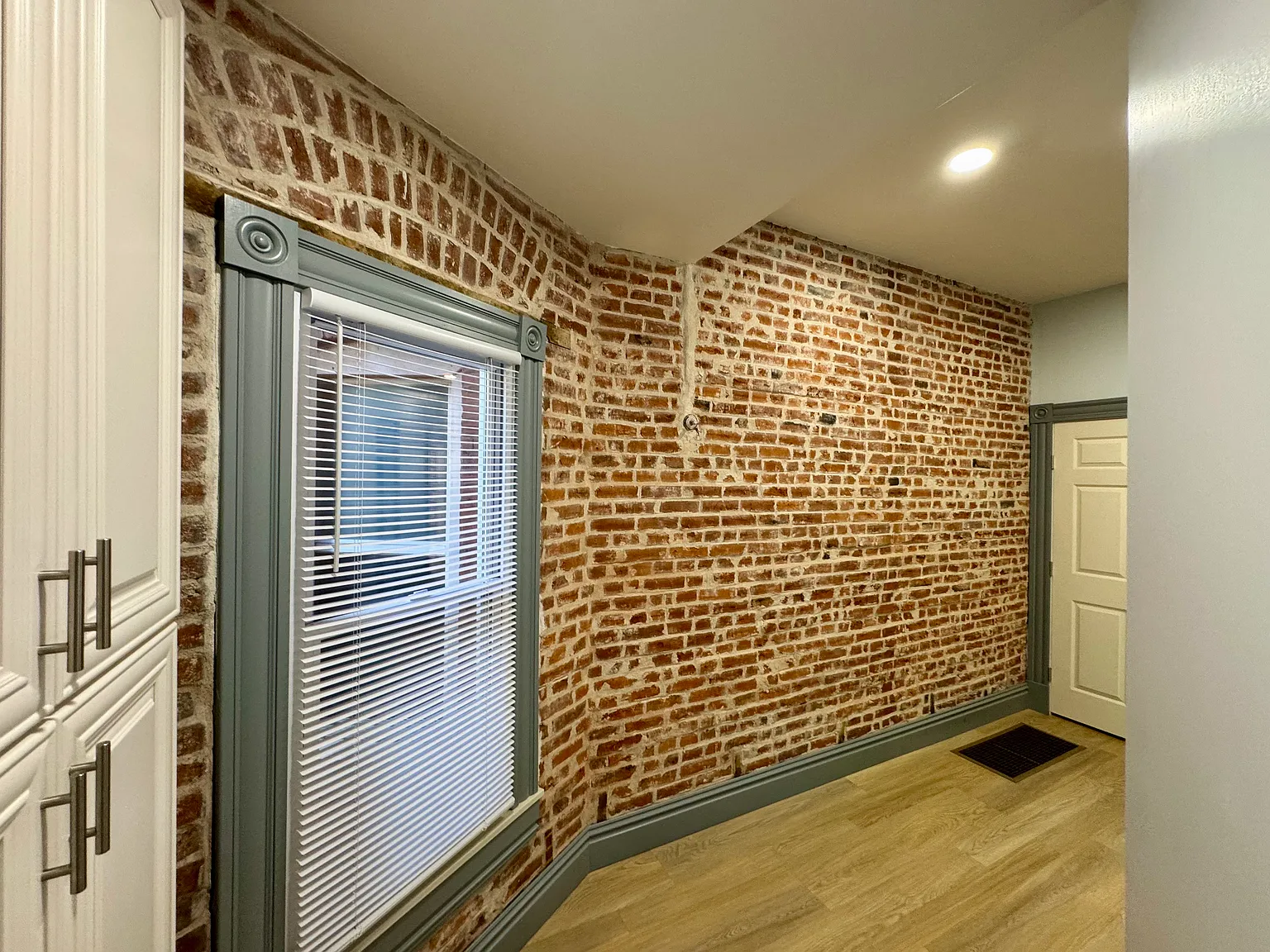 3 bed, 1400 sqft, $1,650 — Photo 4
