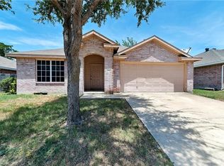 1411 W Rim Rd, Dallas, TX 75211