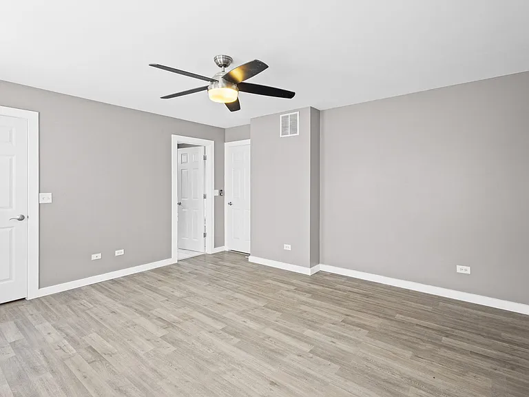 5117 Woodmere Ct — Photo 14