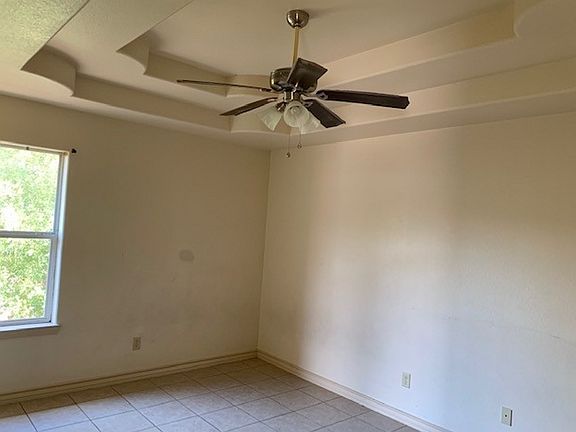 5th image of 3008 E Stewart St #5