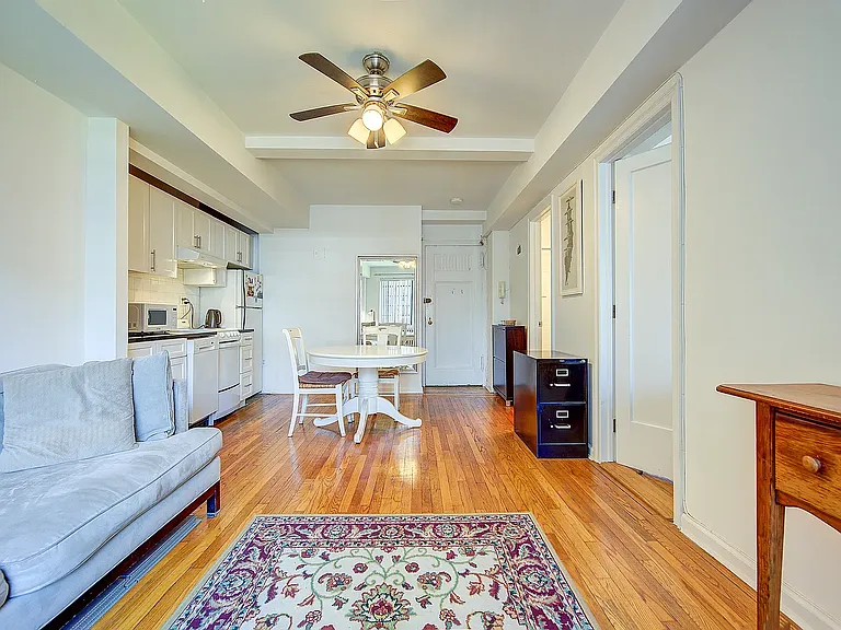 45 Tudor City Pl #1607 — Photo 2