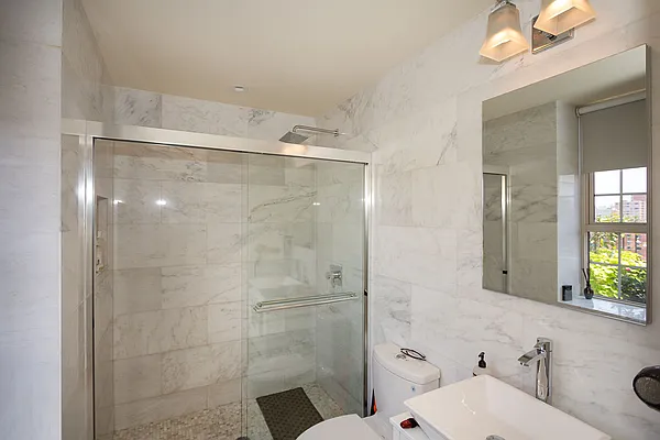 Rented by Rita S Citrin, LREB | media 24