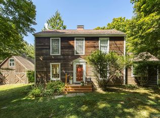 91 Mountain View Rd, Rhinebeck, NY 12572