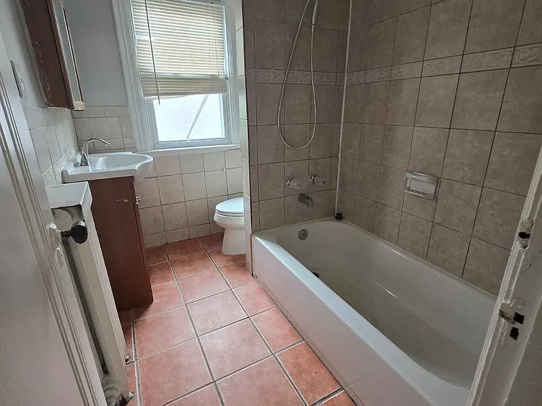 1353 Kennedy St NW — Photo 22
