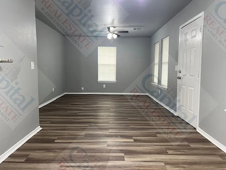 1520 Patricia Dr — Photo 9