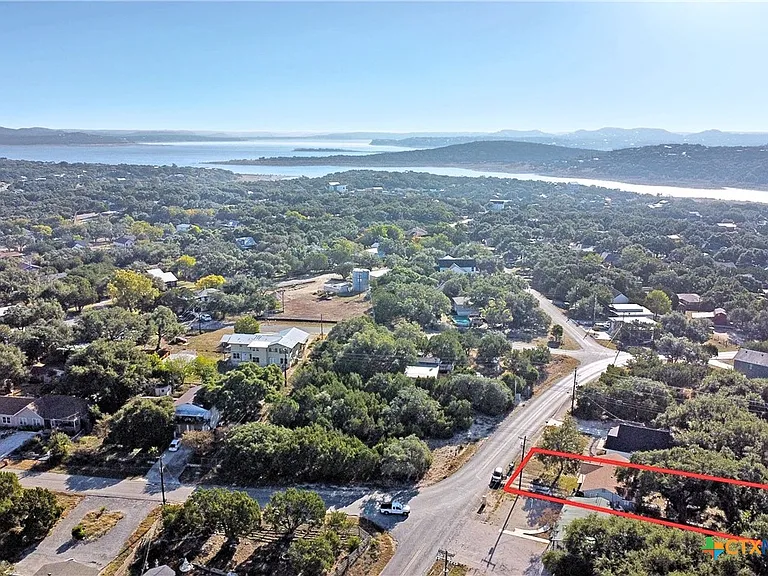 553 Scenic Dr — Photo 37