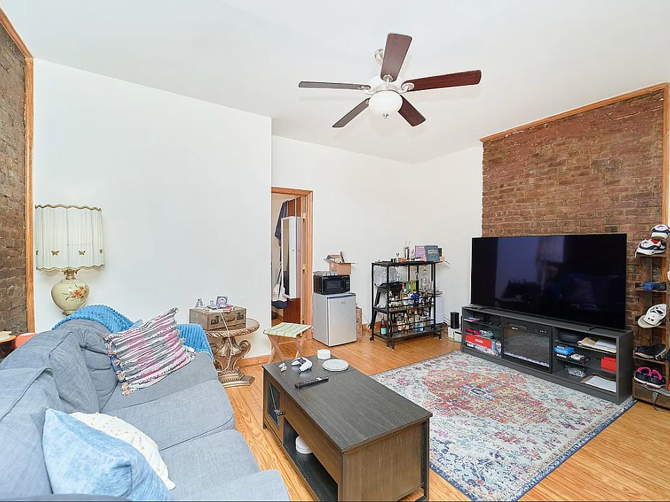 1st image of 313 E 95th St APT 26