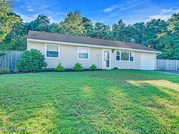2nd image of 480 New York Ave