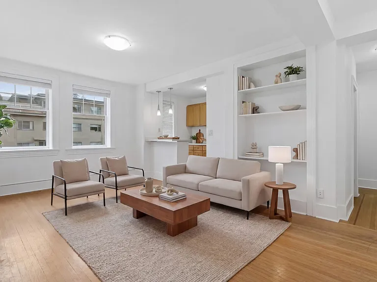 1009 W 10th Ave — Photo 7