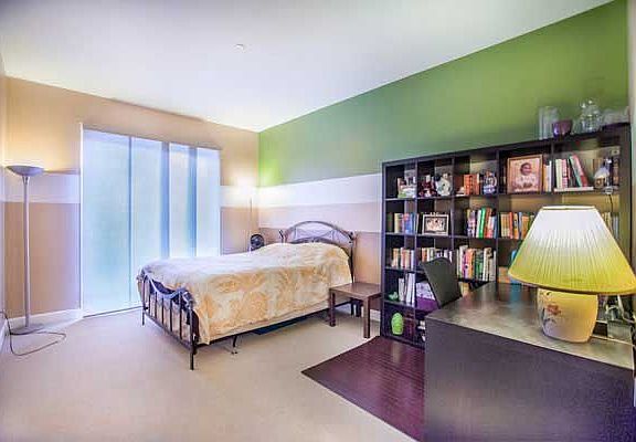 3rd image of 4820 Bellflower Ave Unit 105