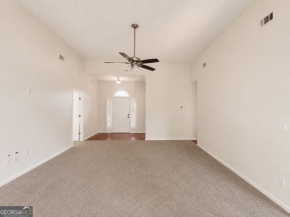 5th image of 312 Twelve Oaks Dr
