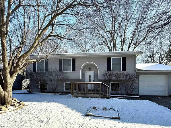 620 Granada Rd, Carroll, IA 51401