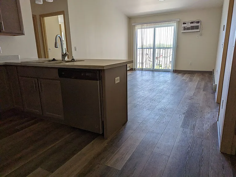 Rail10 Apartments — Photo 19