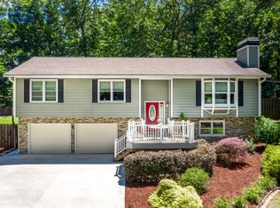 407 Southfork Trl, Woodstock, GA 30189