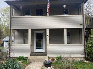 98 Greenwood St #1, Naugatuck, CT 06770