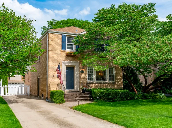 617 S 10th Ave, La Grange, IL 60525