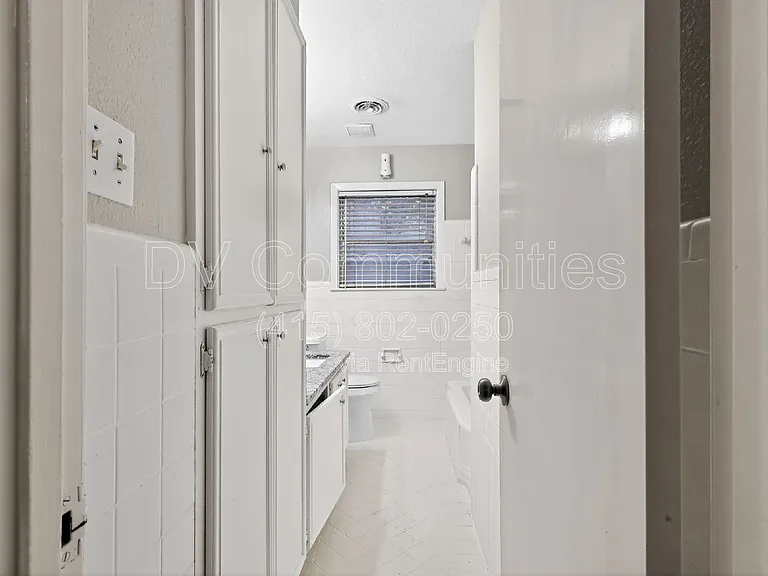 3828 Avenue N — Photo 22