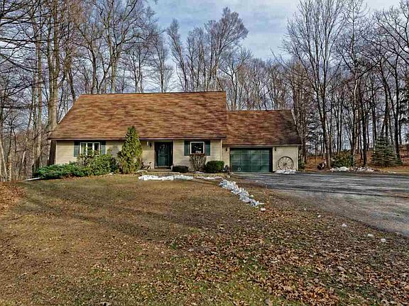 2nd image of 22 Grandview Dr