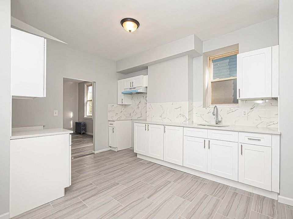 1st image of 769 S 20th St Floor 2