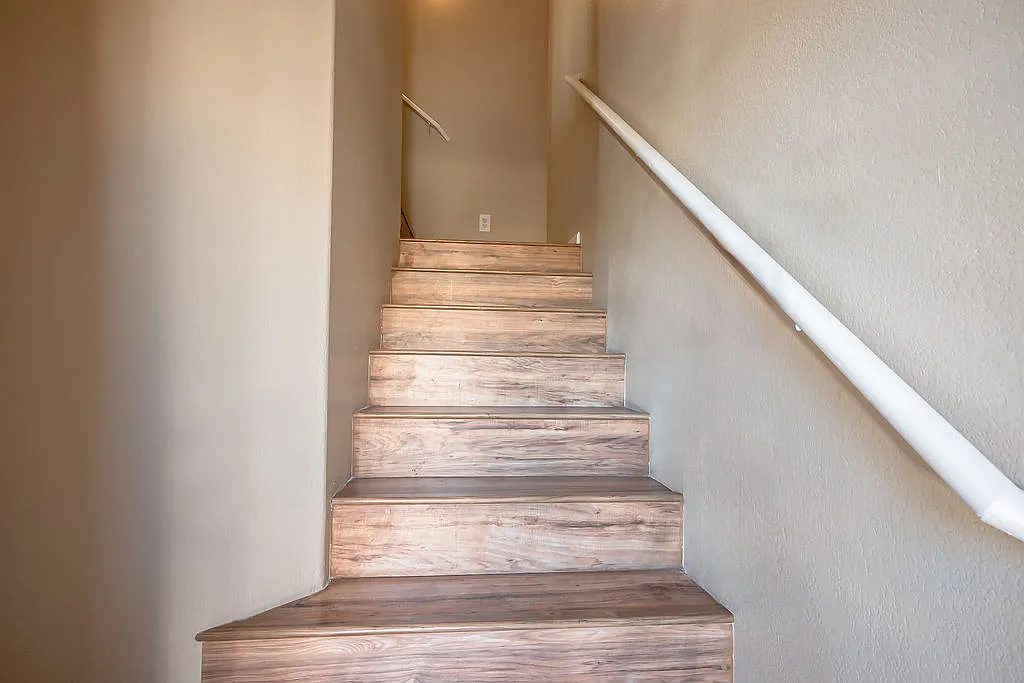 2 bed, 1189 sqft, $1,650 — Photo 3