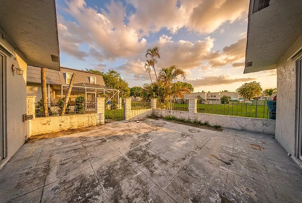 2 bed, 2.5 bath, 1428 sqft, $2,850 — Photo 4