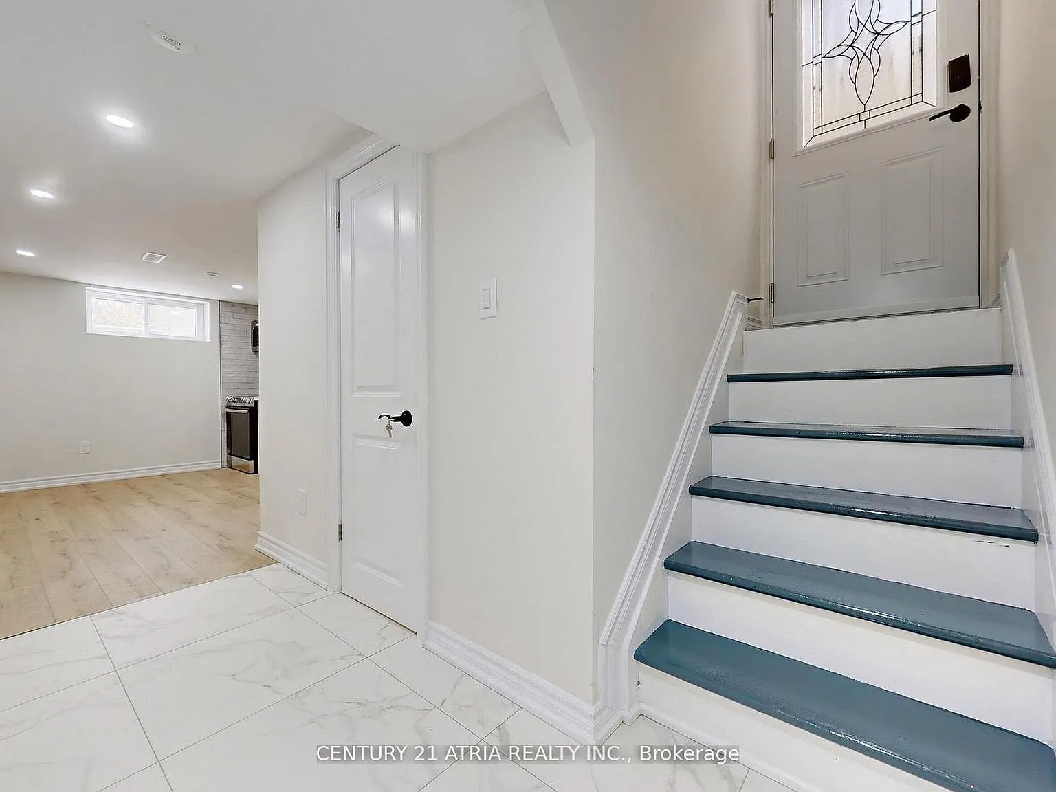 2 bed, $2,000 — Photo 4