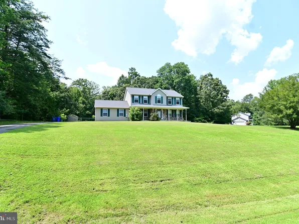 7125 Juliette Low Ln, Hughesville, MD 20637
