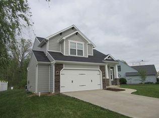 926 Sherwood Dr, Fort Wayne, IN 46819