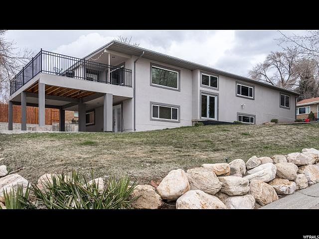 1st image of 3275 E Oakcliff Dr