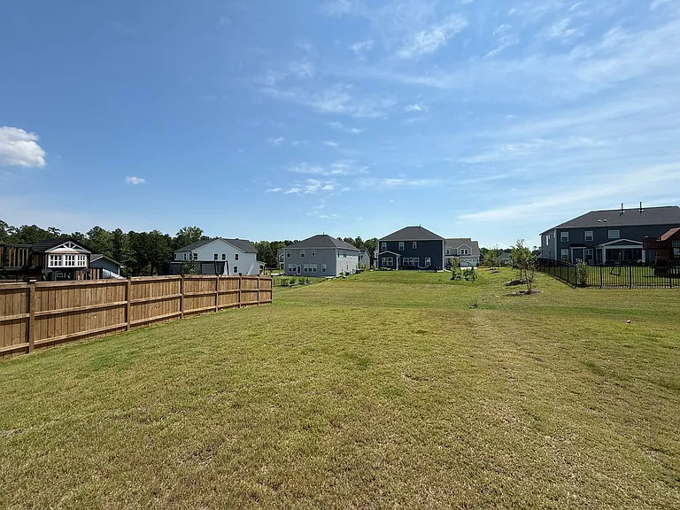 113 Hiddenite Pl — Photo 38