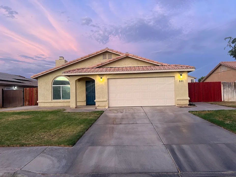 830 Aurora Way