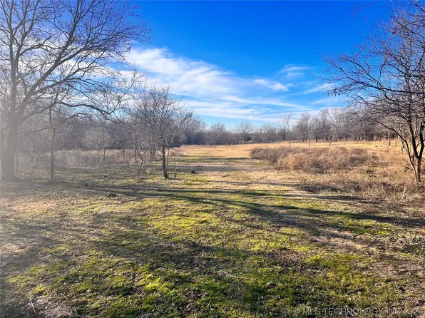 8 N 184th Rd, Mounds, OK 74047
