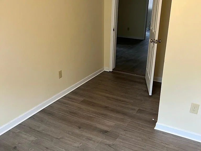 375 Elm St #3L — Photo 6