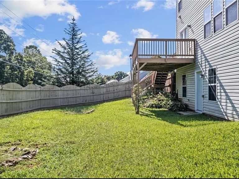 317 Franklin St — Photo 18