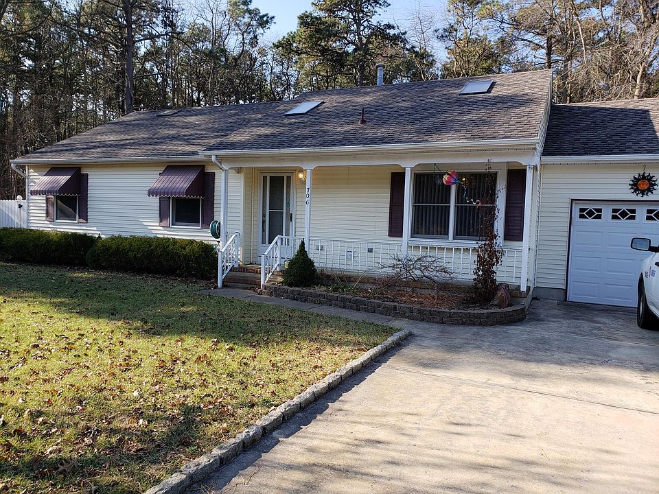 1st image of 706 Coolidge Ave