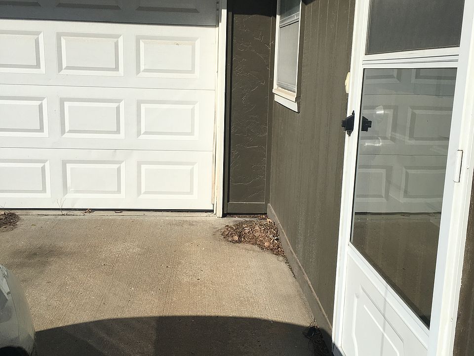 1st image of 5910 E 136th St