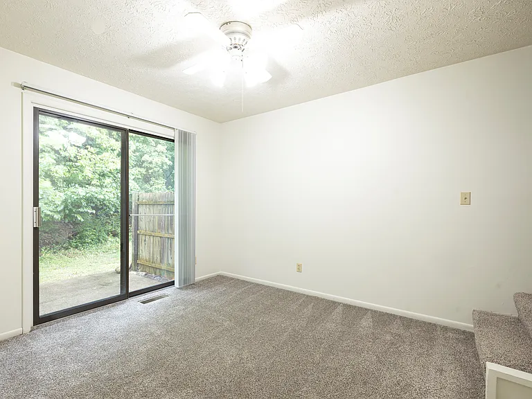 2922 Treeside St NW — Photo 8